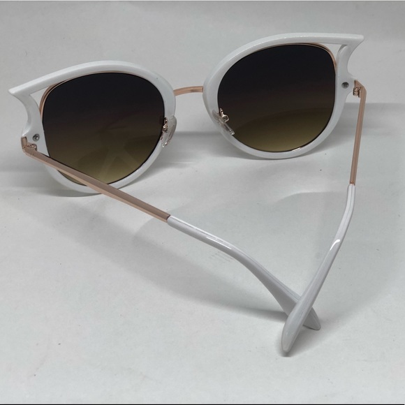 Spitfire 'White' Fashion Sunglasses - Picture 7 of 8